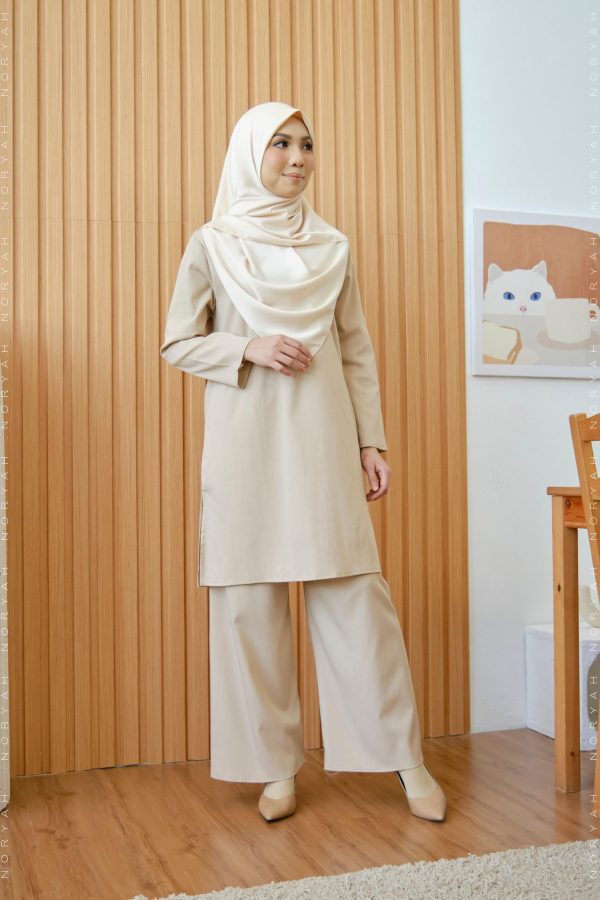 cream cotton linen suit (suit muslimah dengan material cotton linen)
