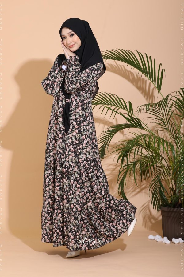 black floral dress (jubah muslimah hitam)